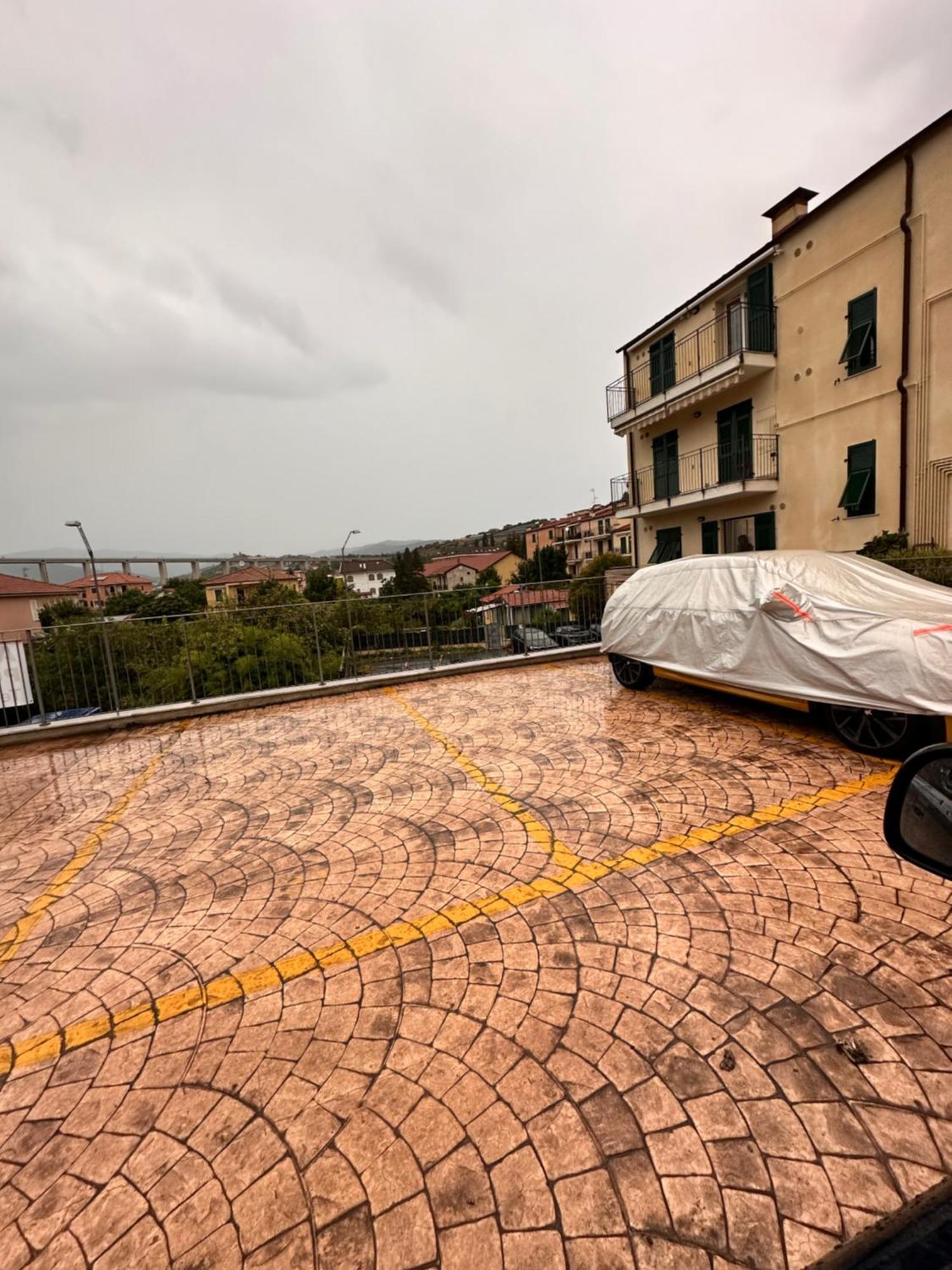 Ferienwohnung Fronte Mare-Piscina- Pista Ciclabile Imperia Exterior foto